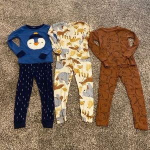 Carter’s and Just One You (Made by Carter’s) Size 4T Boys Pajama Sets